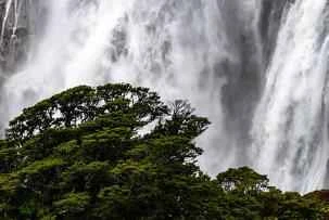 Mọi người nhớ nhé, hãy hạn chế tối đa việc sử dụng các sản phẩm chăm sóc da dành cho trẻ em!