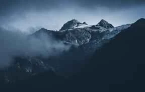 Mặt nạ mắt được khuyên dùng và cực kỳ phổ biến.