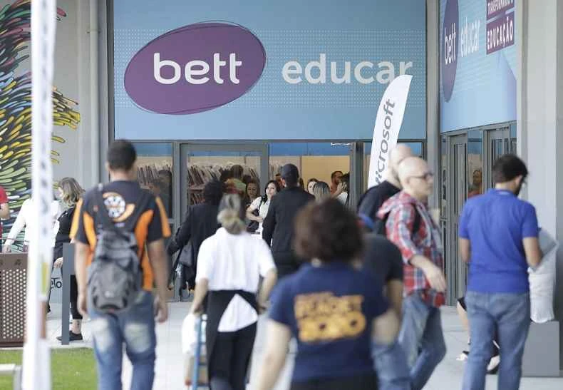 Phí thuê gian hàng và bố trí gian hàng tại Hội chợ Giáo dục Brazil 2026