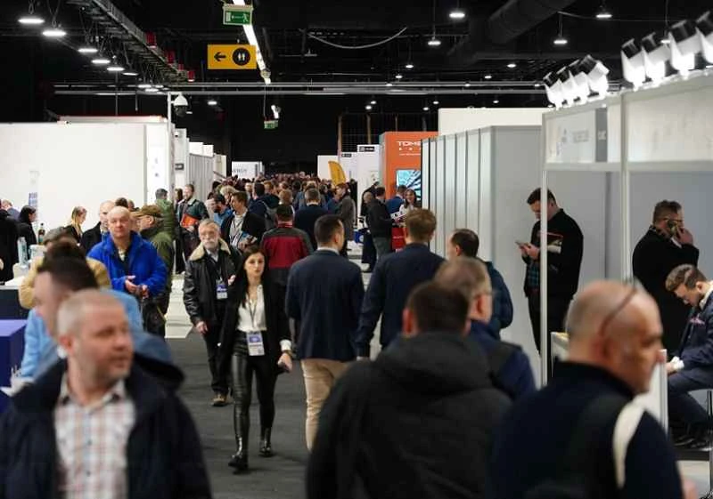 Phí thuê gian hàng và bố trí gian hàng cho Triển lãm Năng lượng Mặt trời Ba Lan 2027