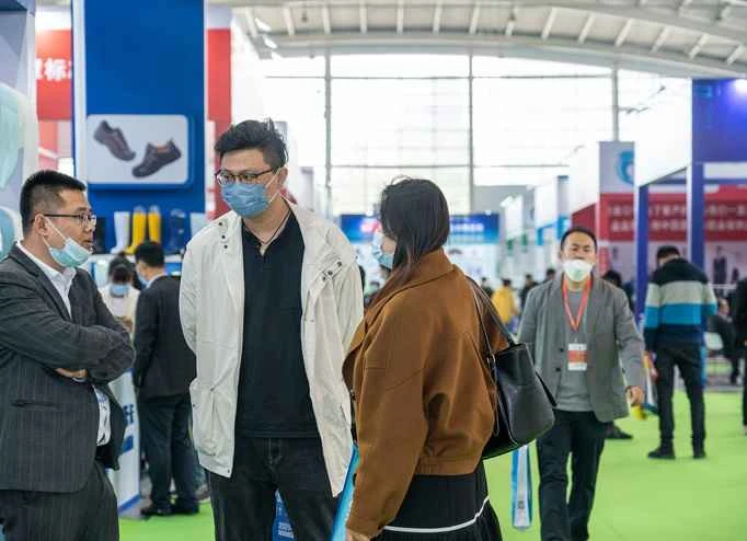 Vé tham dự Triển lãm Đồng phục Học sinh Thẩm Dương 2026 (Triển lãm May mặc Đông Bắc) có giá bao nhiêu và tôi có thể mua vé như thế nào?